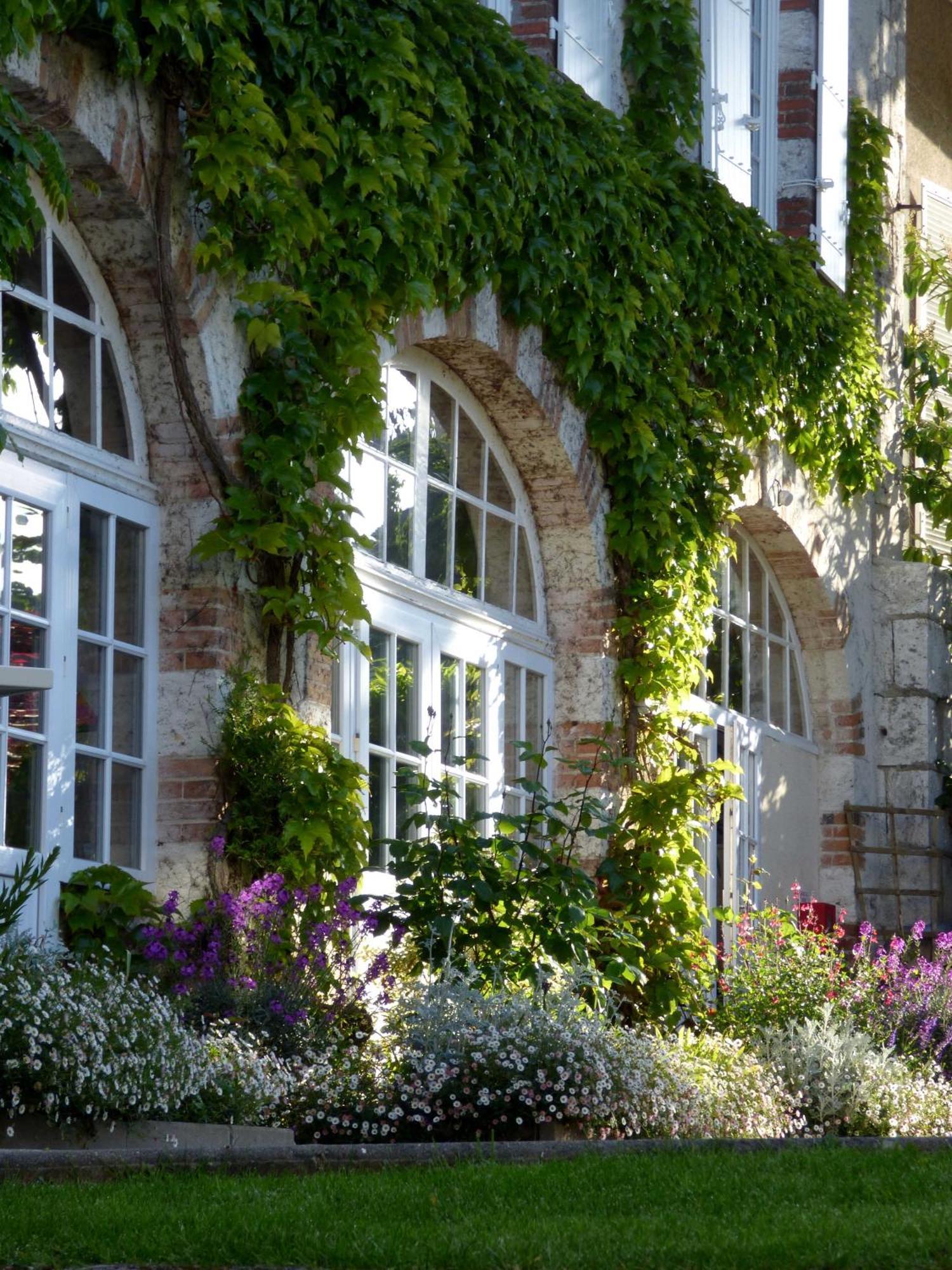 Hotel La Tonnellerie Beaugency Exterior photo